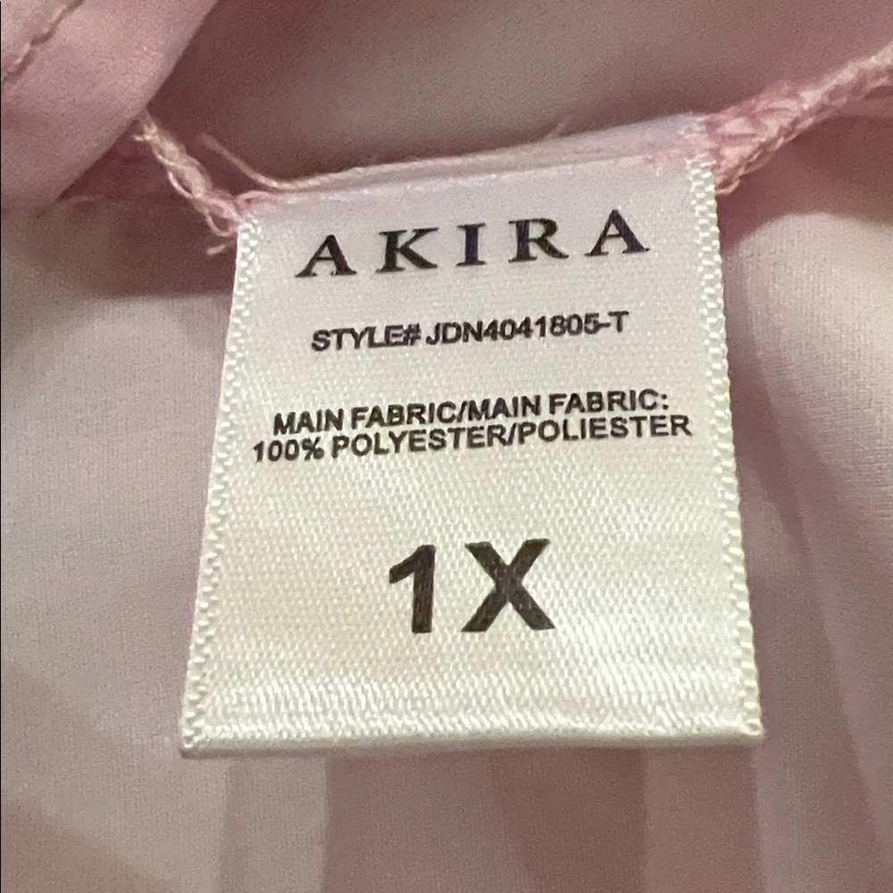 Akira Pink Leopard Print Halter Top with scoop neck size 1X - Picture 10 of 10
